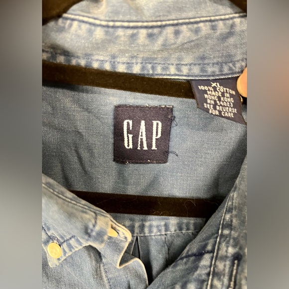 GAP Women’s Classic Blue Button-Down Shirt Size XL - Picture 4 of 6